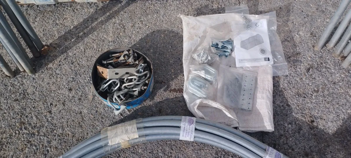 Mini polytunnel hoops. - Image 2