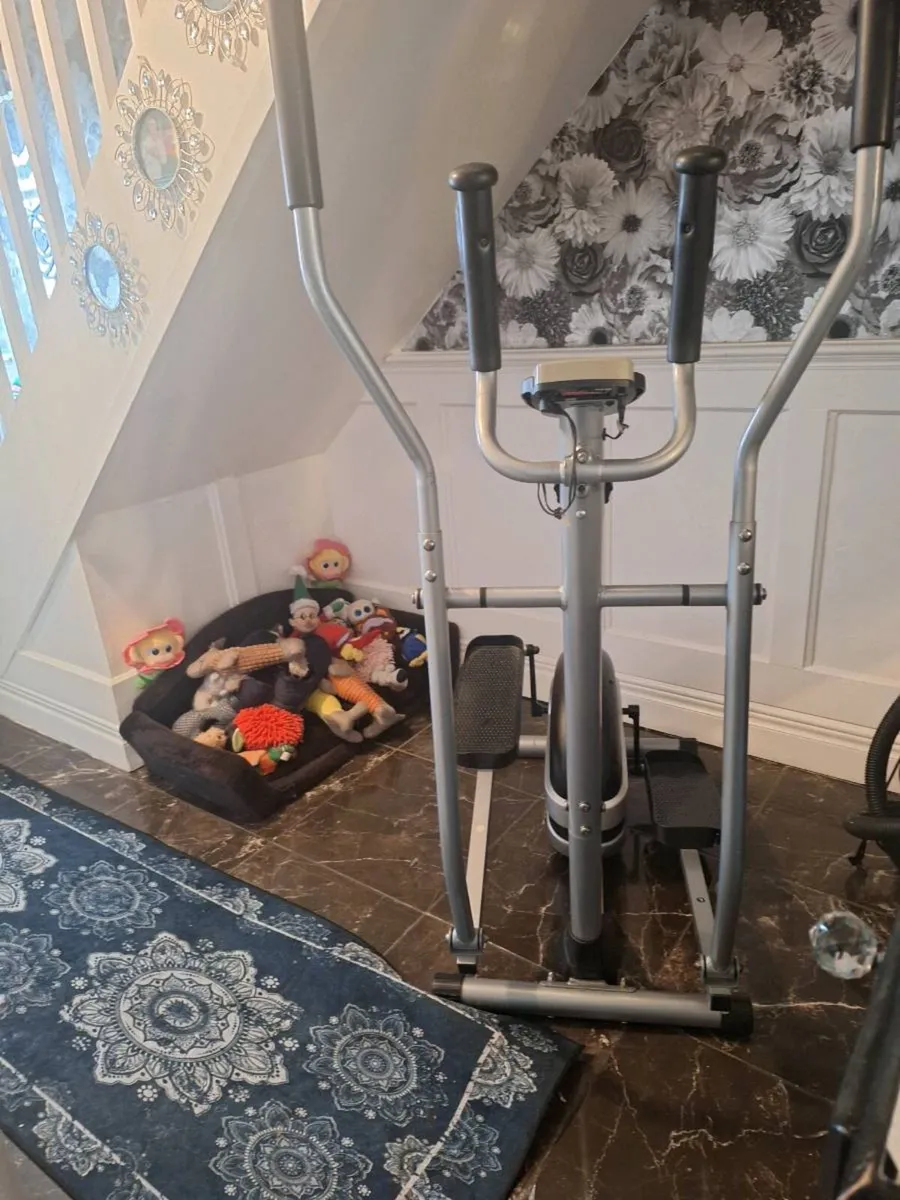 Cross trainer - Image 3