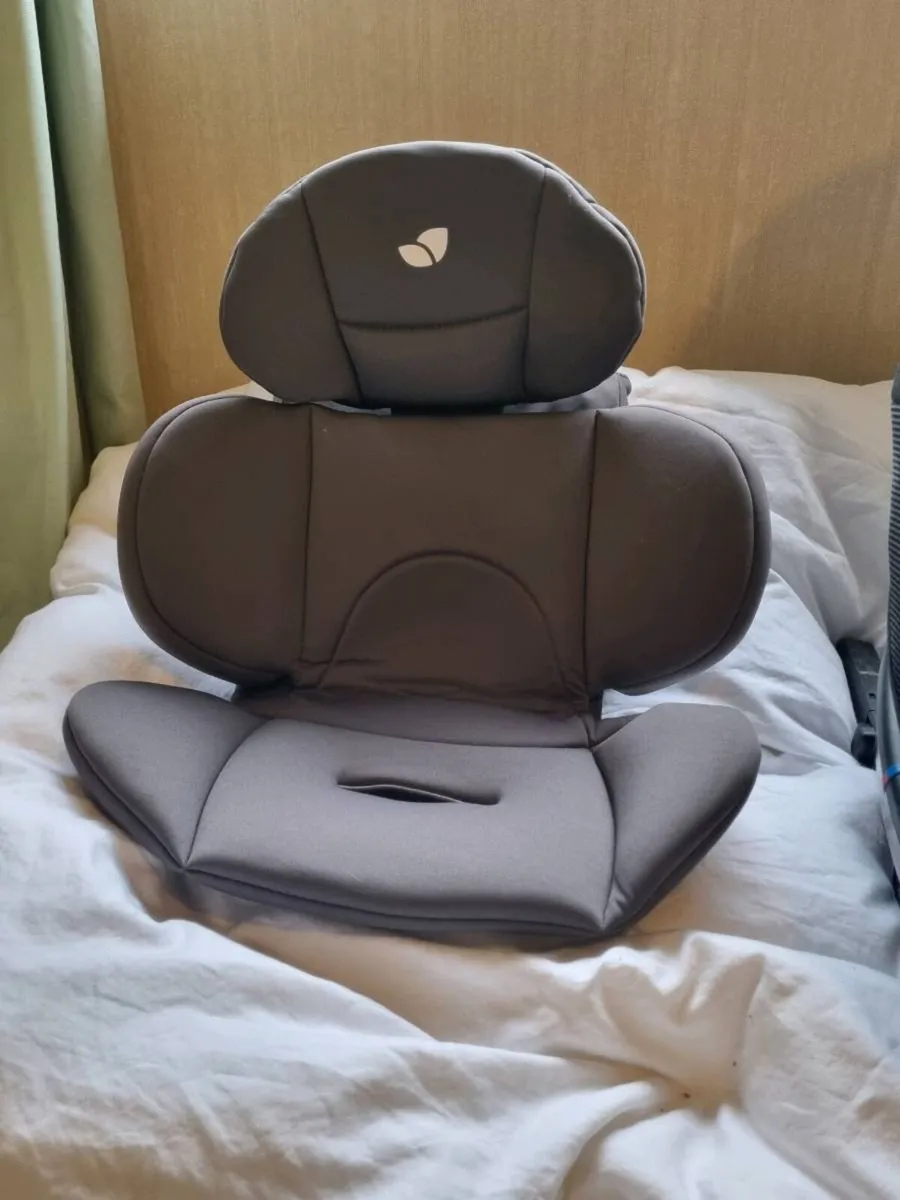 Joie 360 Spinning Car Seat - Image 2