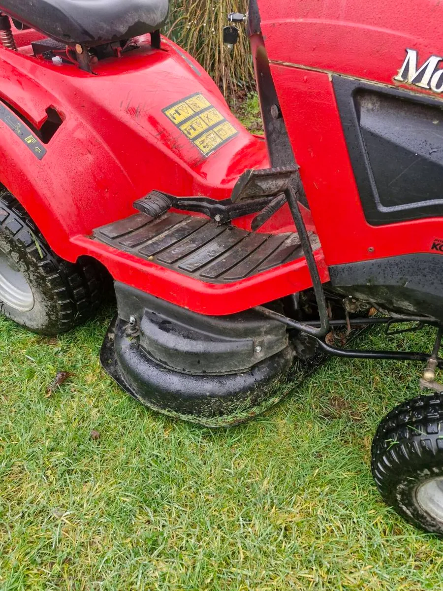 Castlegarden ride on mower Delivery available - Image 3