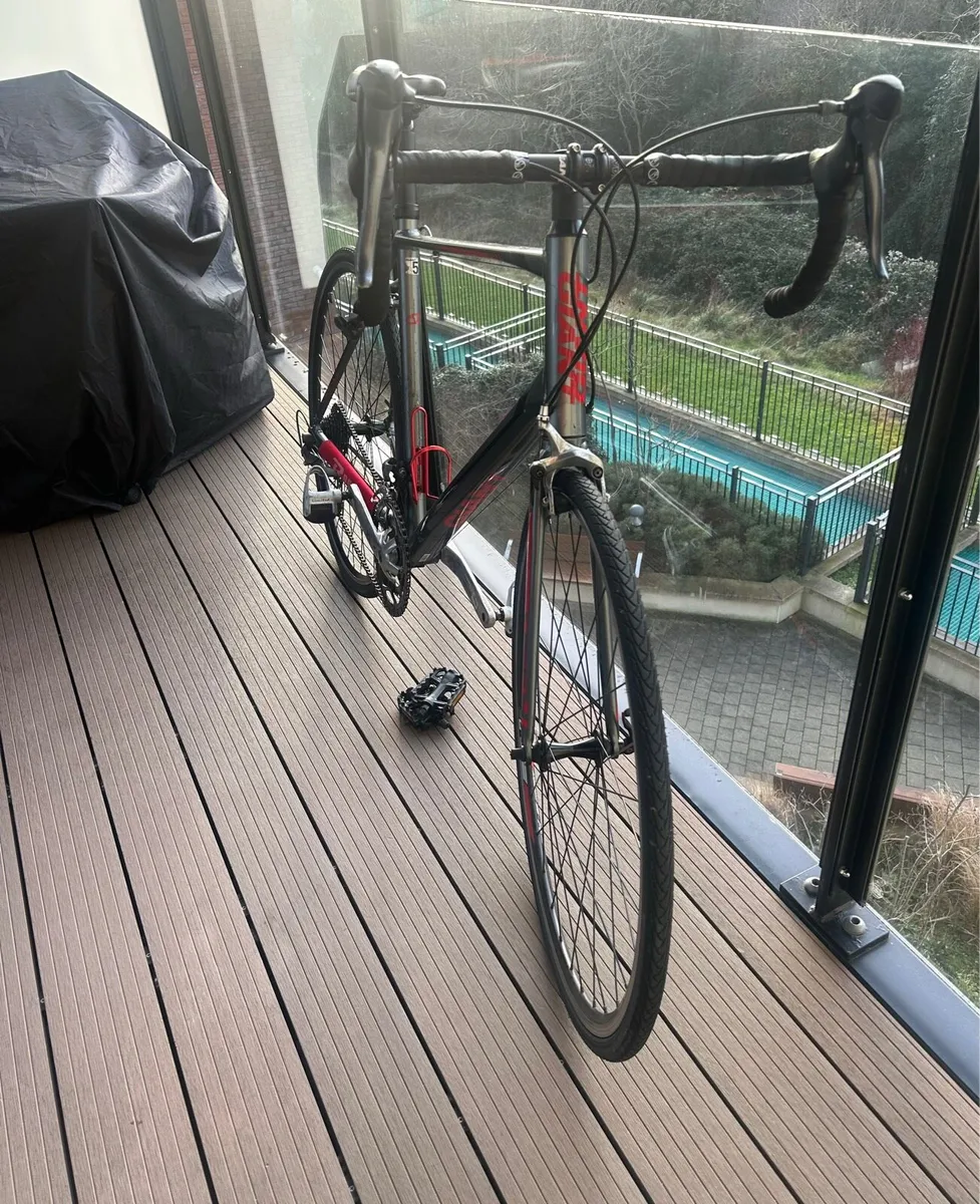 Road bike (Race bike) - Image 1