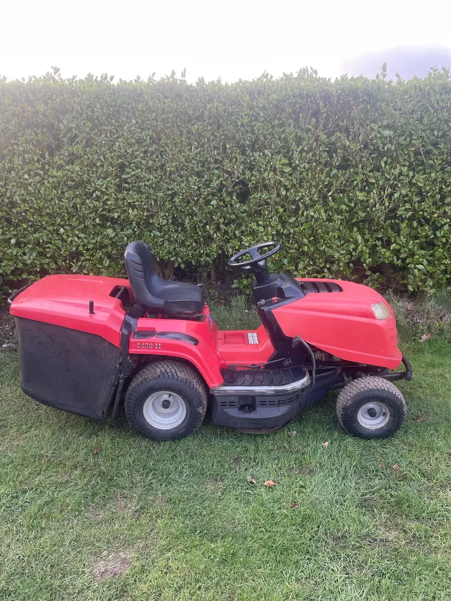 Ride on mower - Image 1