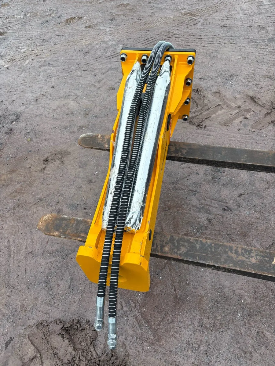 New 5-7 ton rock breaker - Image 3