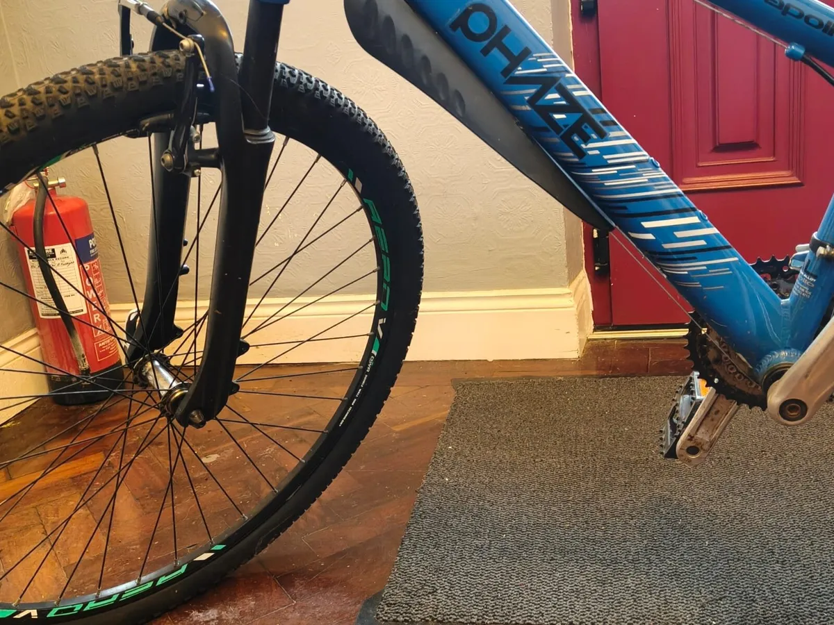 Apollo phaze blue Mountain bike - Image 4