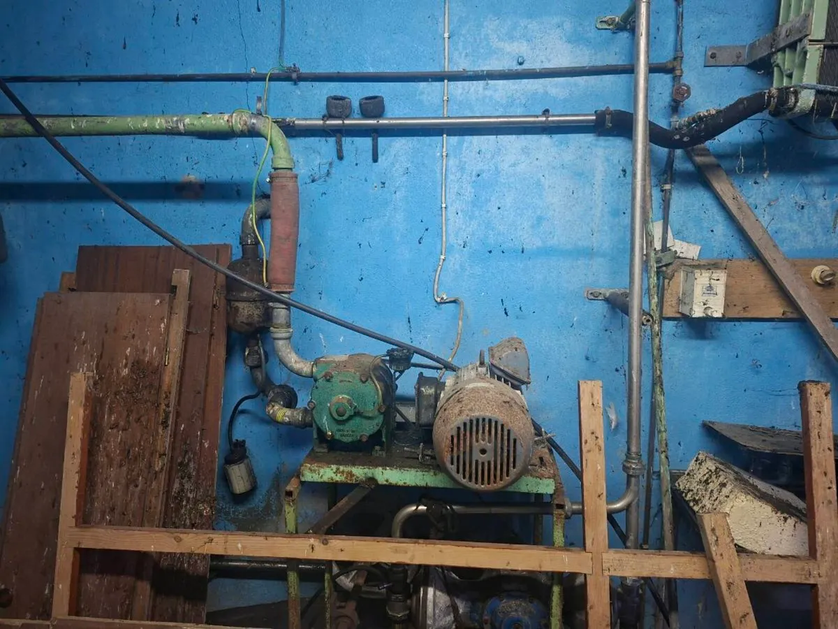 Milking Machine - Image 2