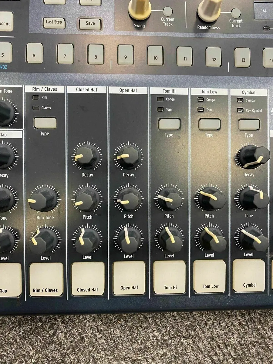 Arturia Drumbrute Drum Machine - Image 2