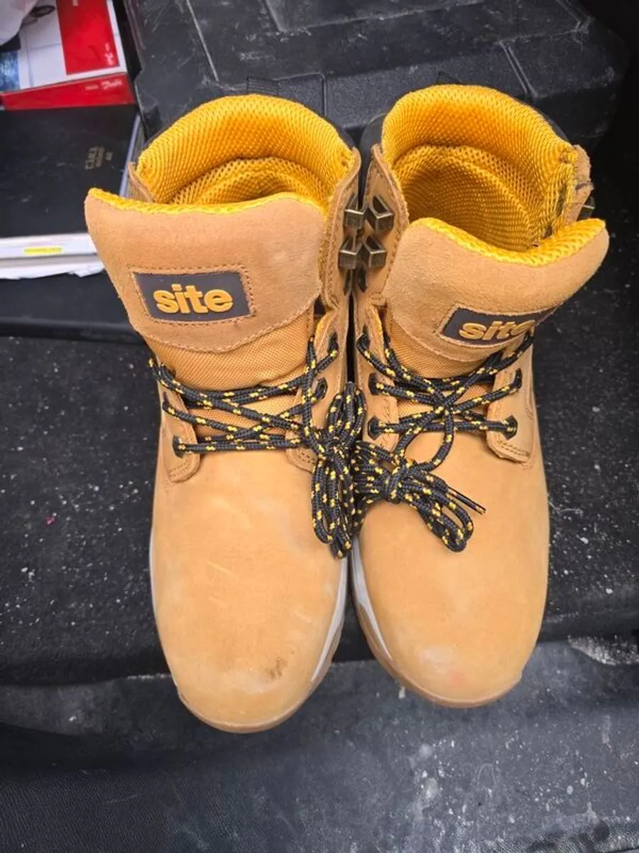 Work Boots - Image 3