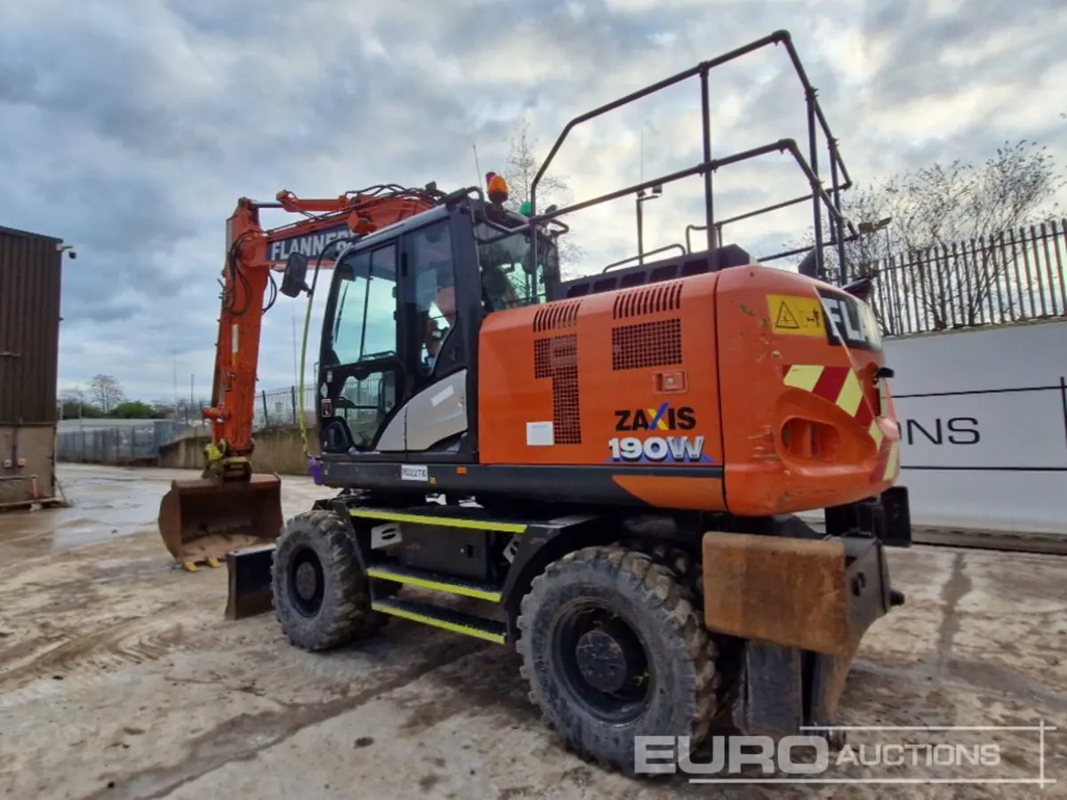 2017 Hitachi ZX190W-6 - Image 3