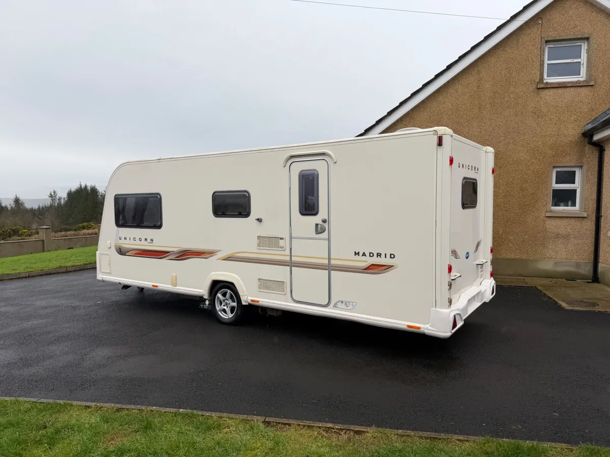 2012 Bailey unicorn - Image 3