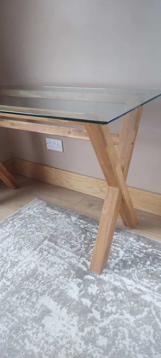 Glass top desk - Image 2