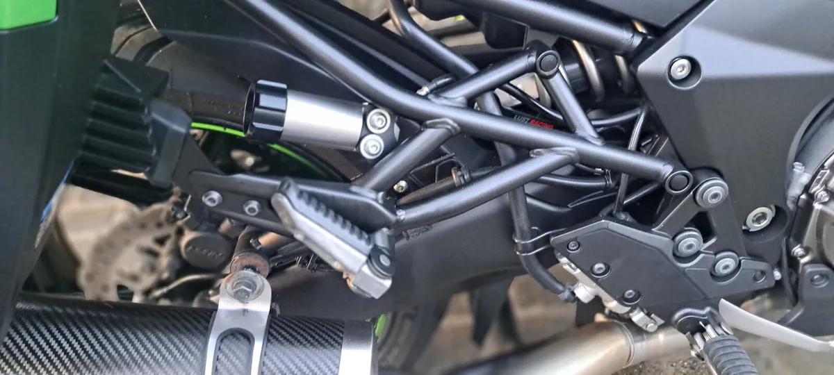 Kawasaki Versys 1000 GT - Image 4