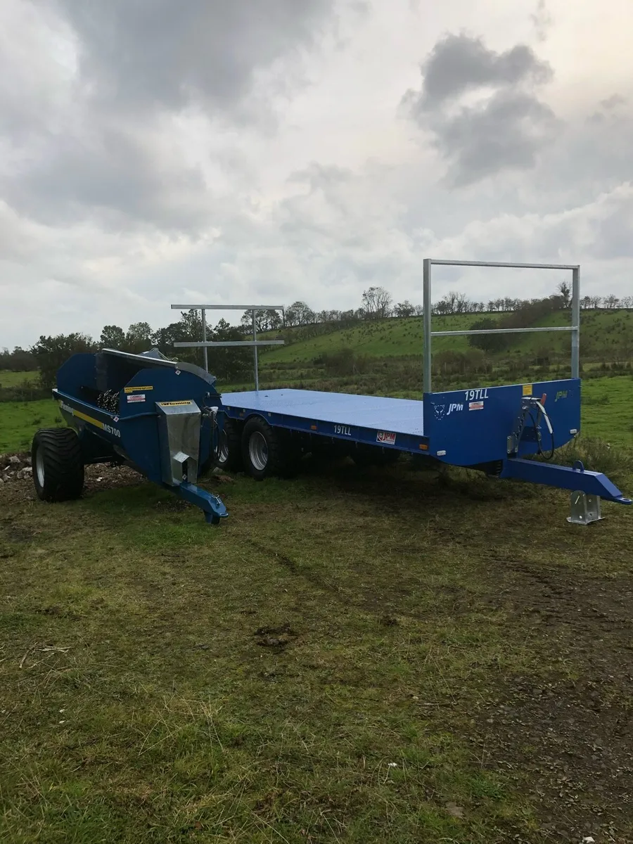 Bale trailer - Image 2