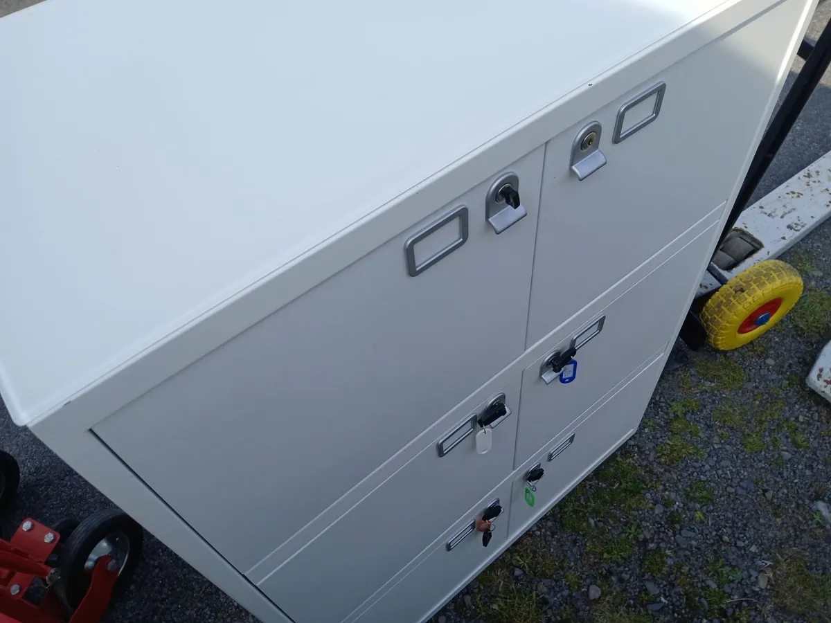 Cabbint (6) locker ....lock & key 🔑  new.. - Image 3