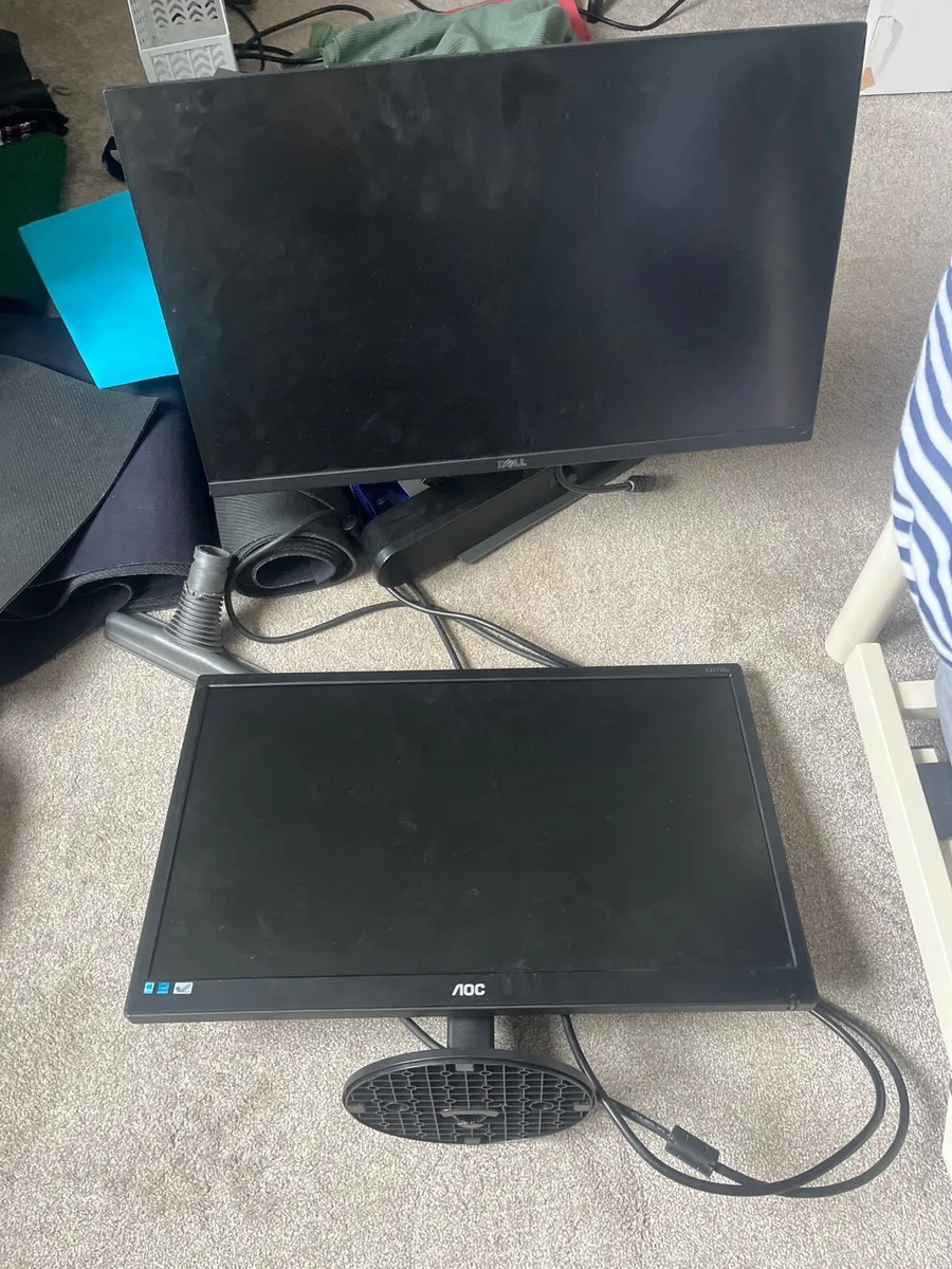 Pc monitor x2 - Image 1