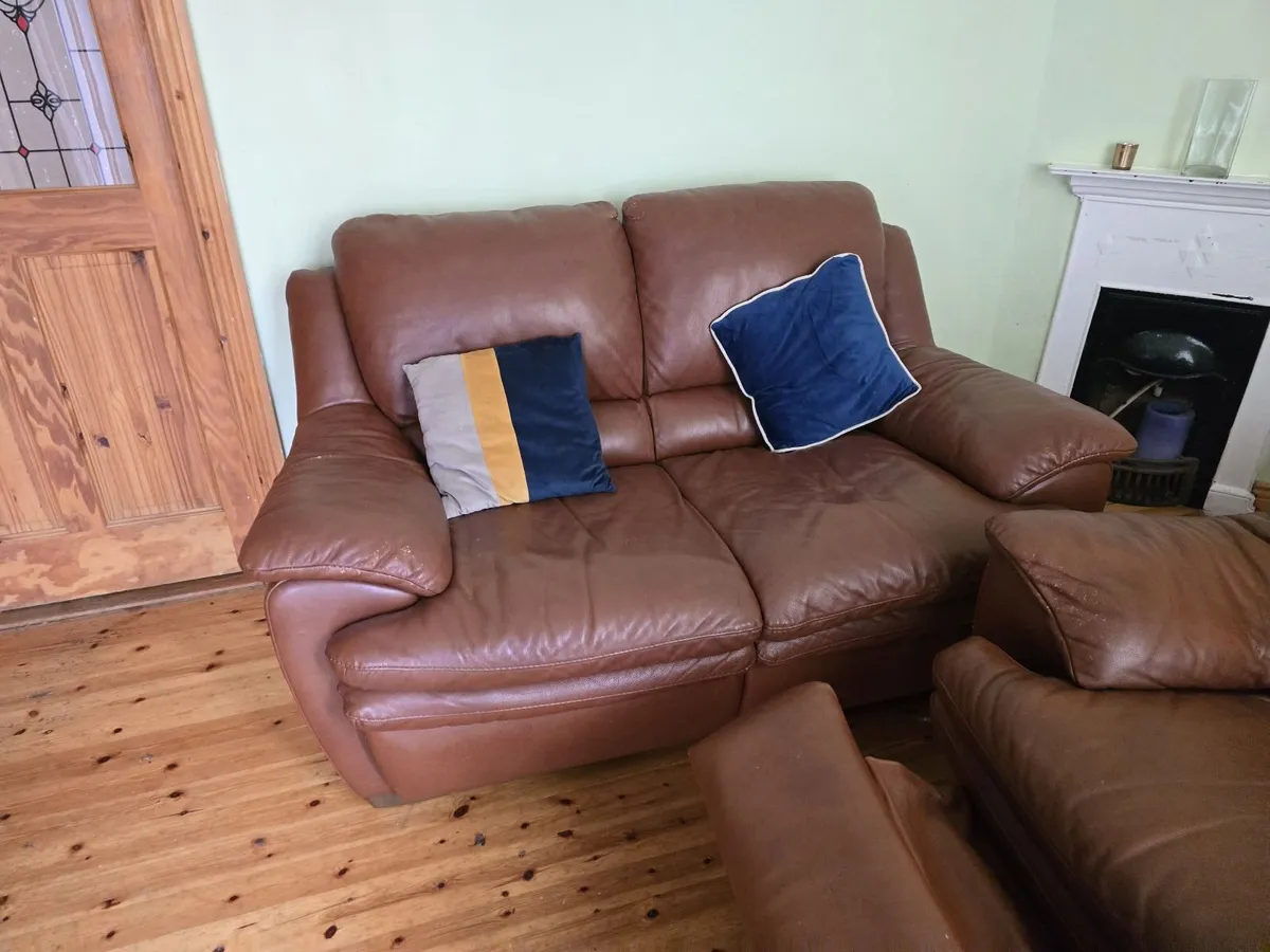 Sofa and lazy boy armchair - Image 2