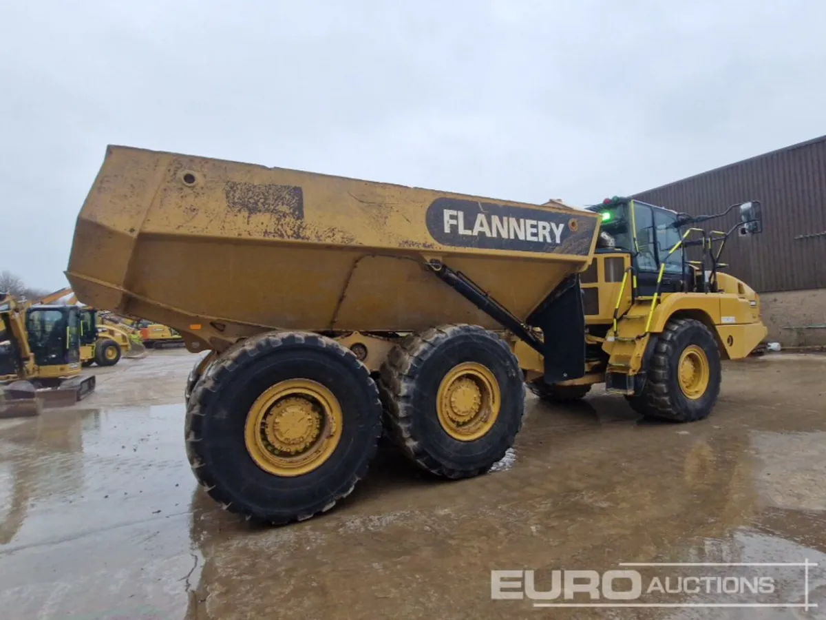 2022 CAT 730 - Image 3