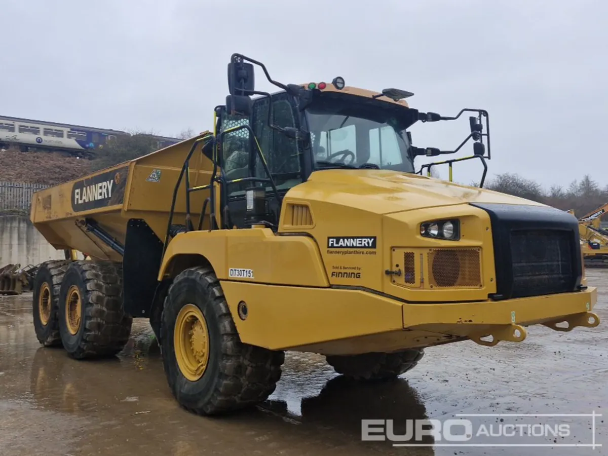 2022 CAT 730 - Image 1