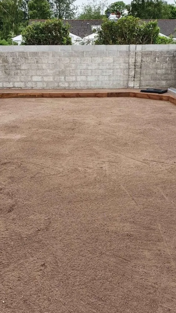 Screened soil compost bark mulch - Image 3