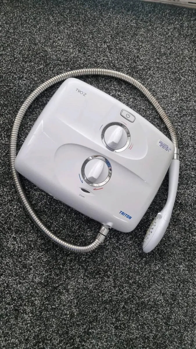 Triton T90z Electric Shower - Image 1