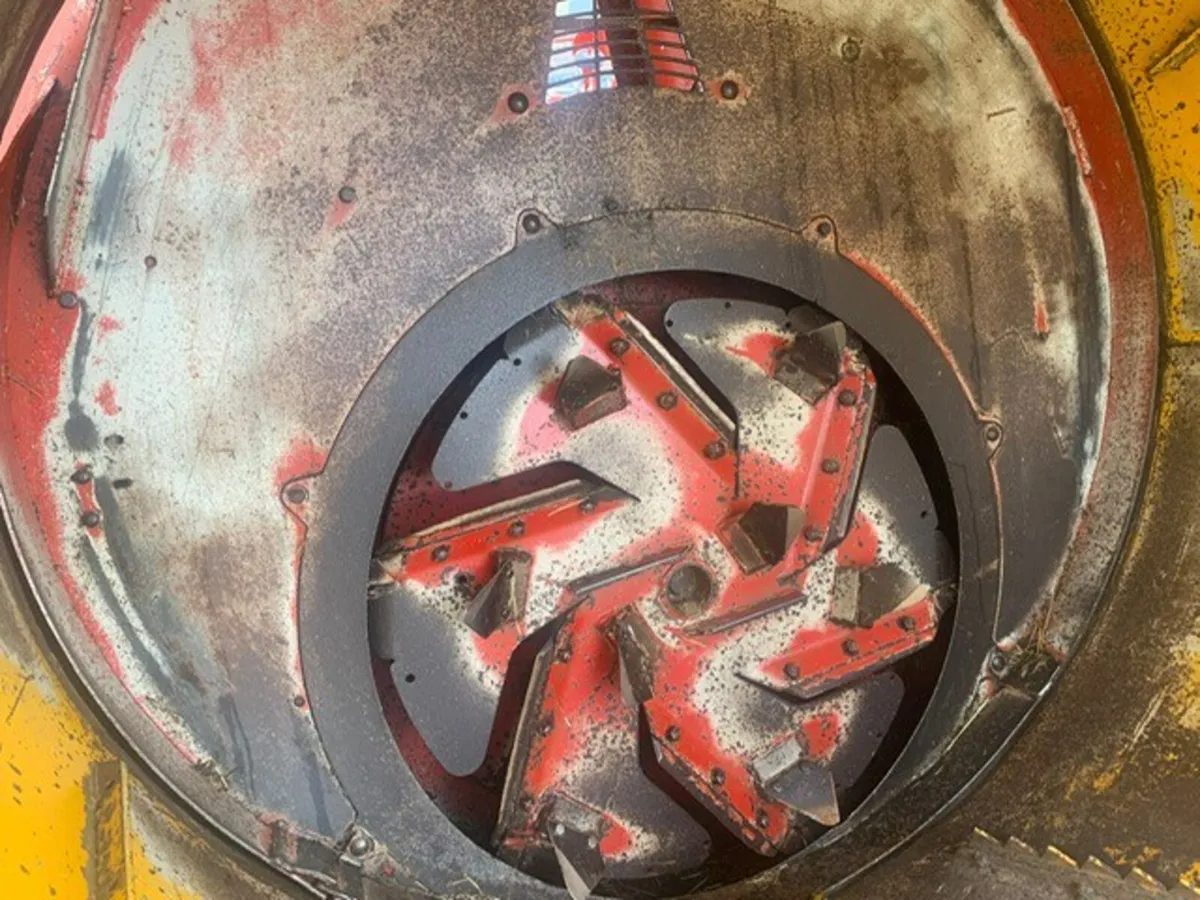 TEAGLE 4040 SILAGE/STRAW CHOPPER - Image 4