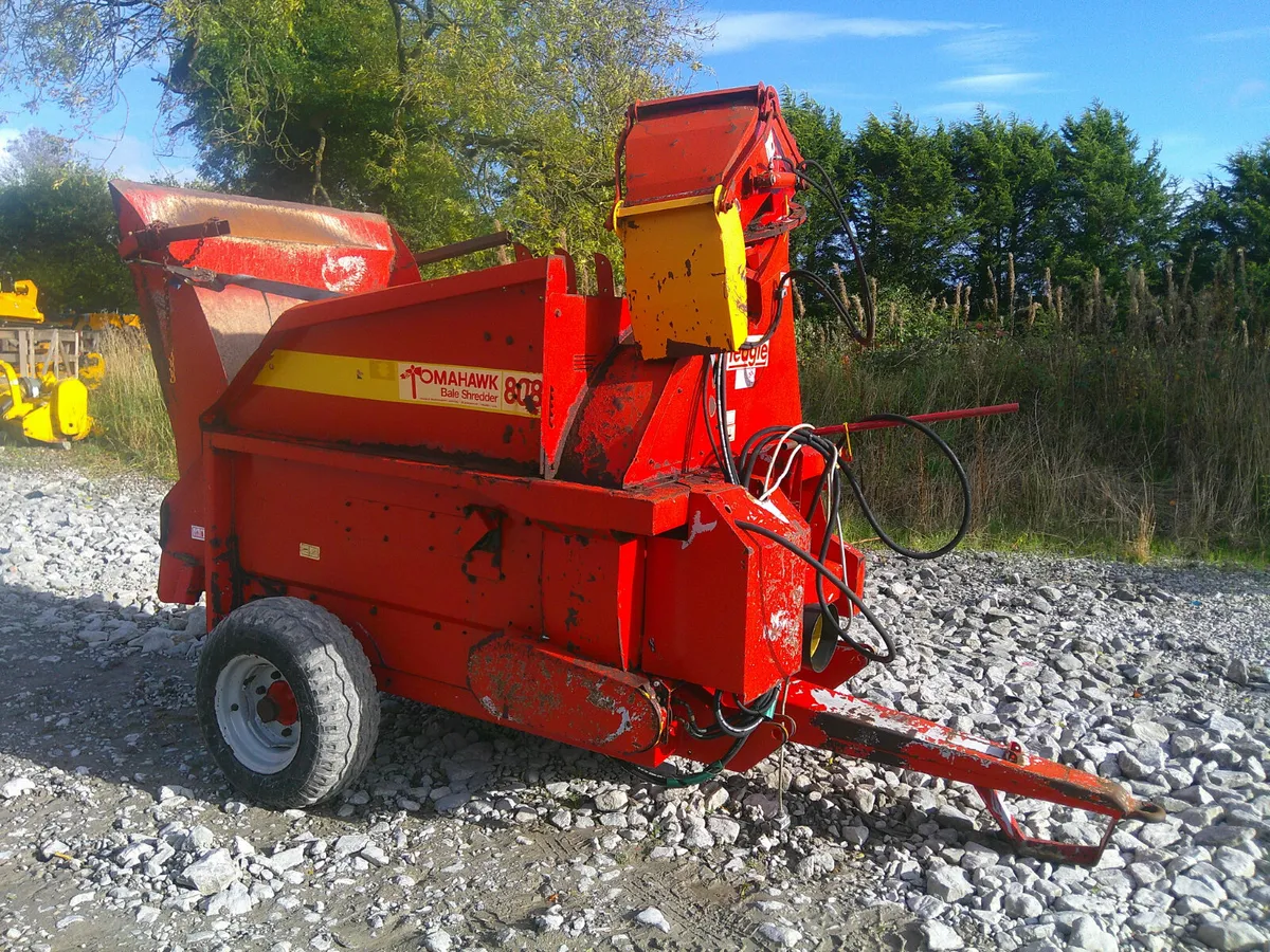 TEAGLE 808 BALE SHREDDER, SWIVEL SPOUT - Image 3