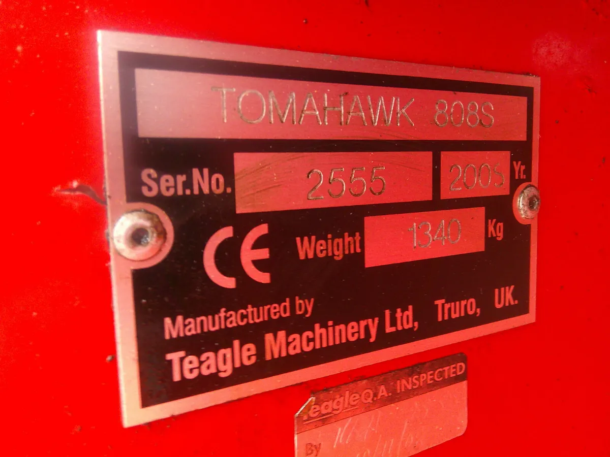 TEAGLE 808 BALE SHREDDER, SWIVEL SPOUT - Image 2