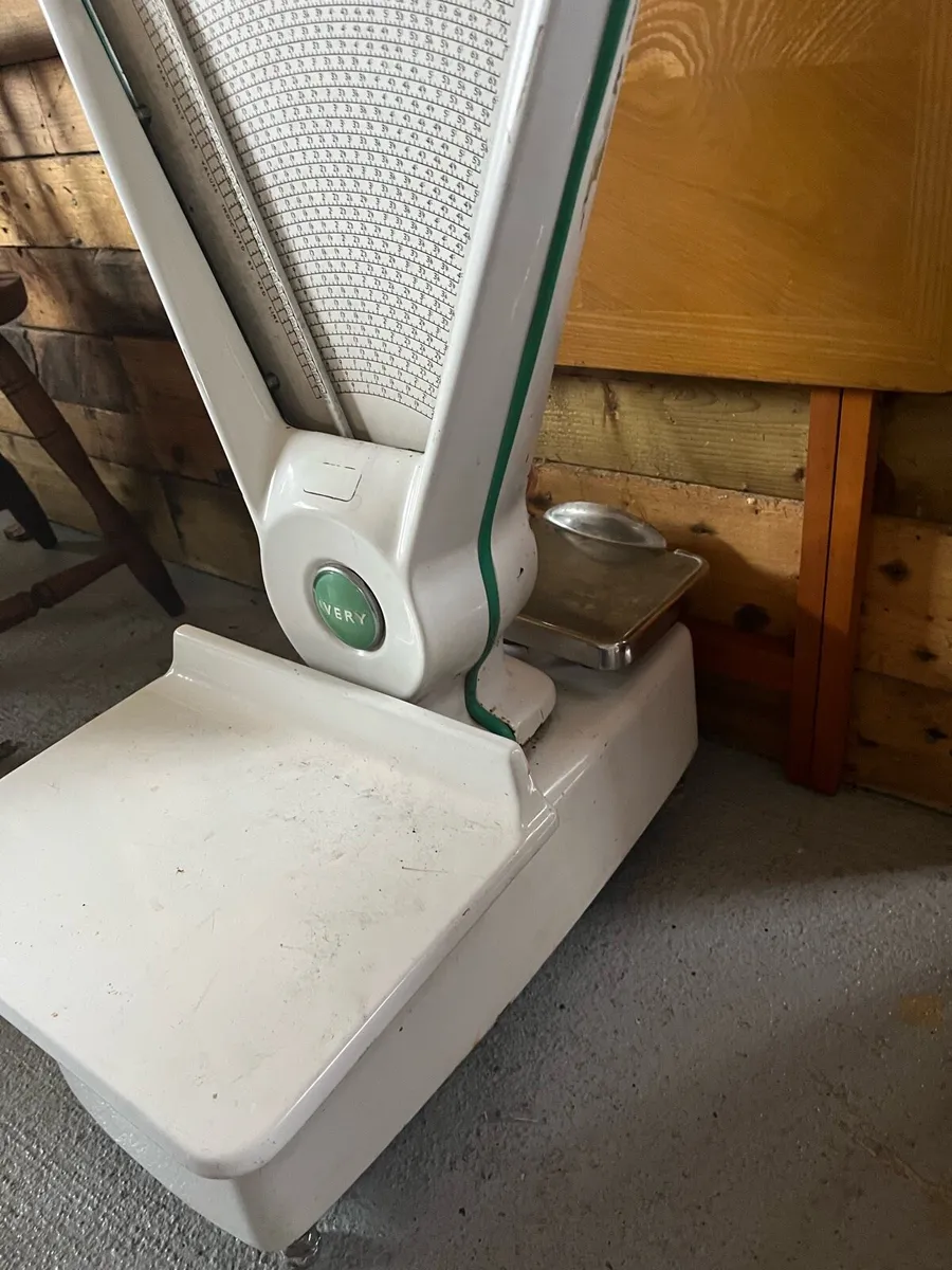 Vintage Avery shop  Scales - Image 2