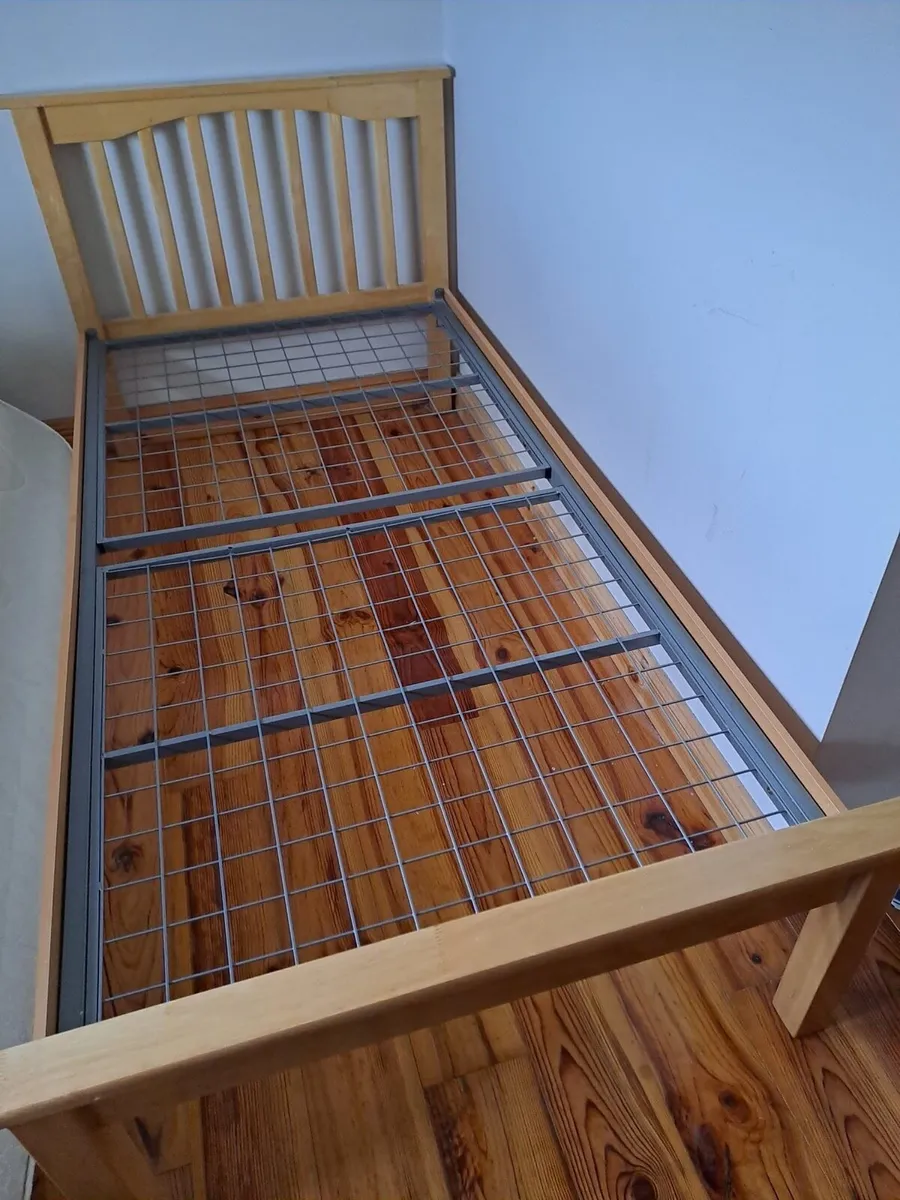 Single Bed - Image 2