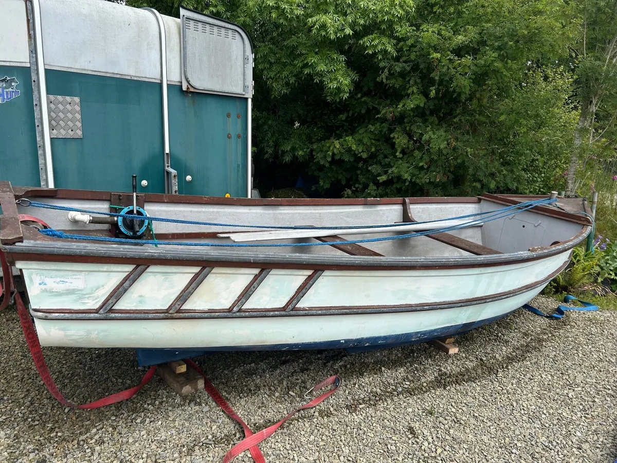 Fibreglass punt for sale - Image 2