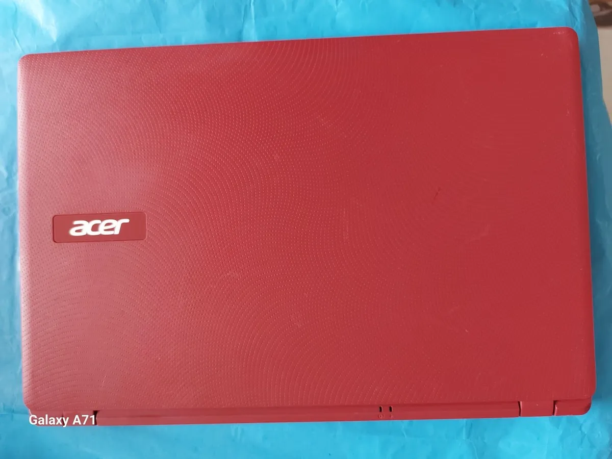 Acer Aspire ES1-571-P1KF, Red, 8GB Ram 1 TB HDD - Image 4