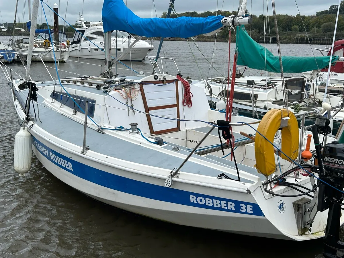Robber 3E 25’ yacht - bargain for quick sale - Image 4