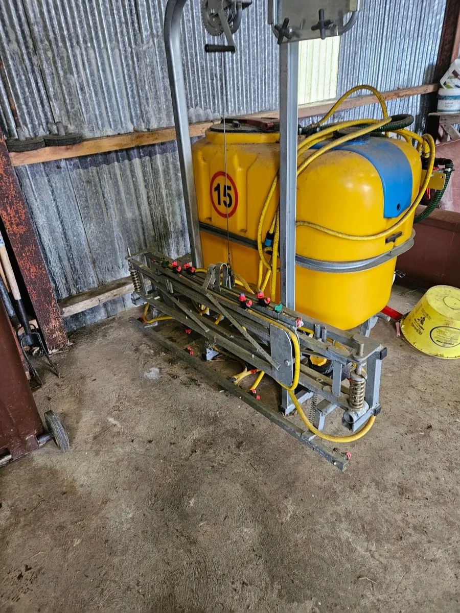 Jarmet 300L tractor mounted sprayer - Image 3