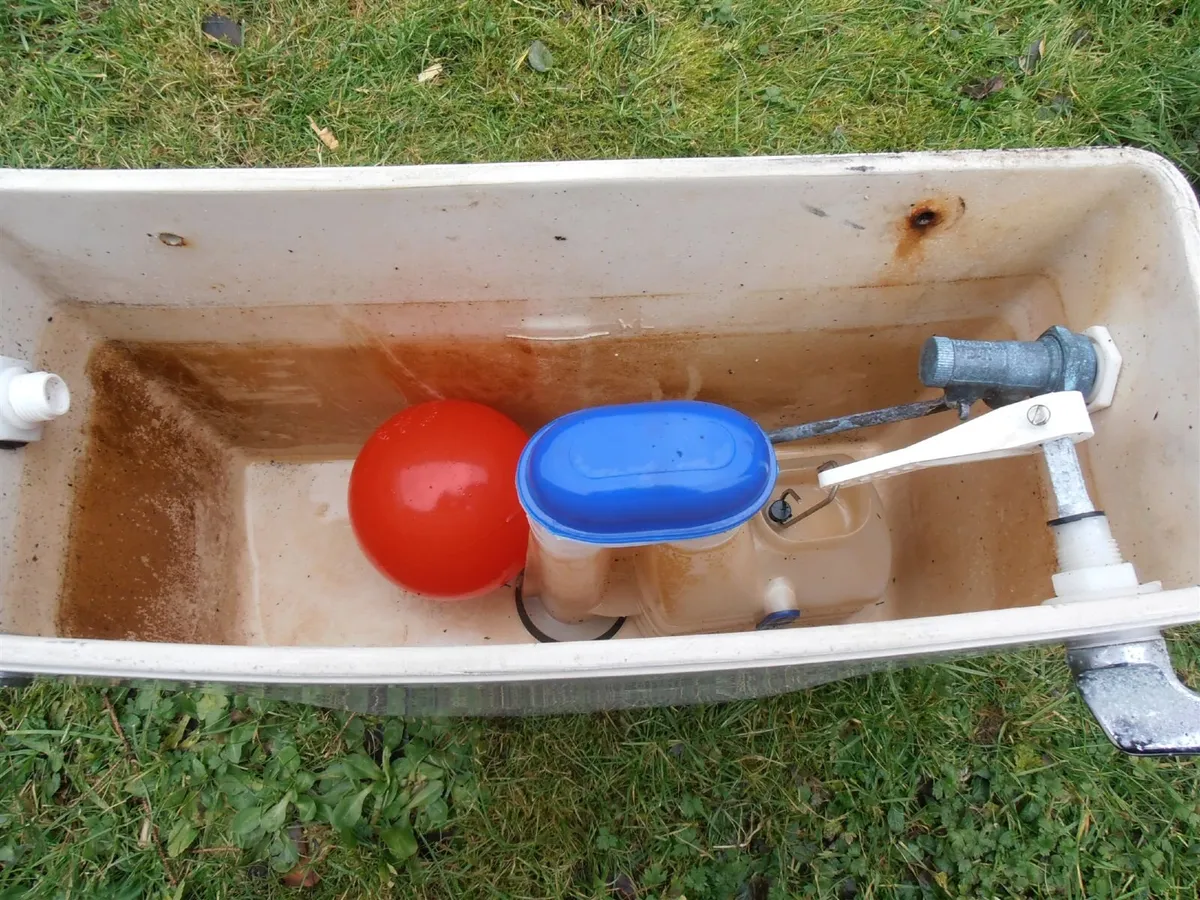 Toilet Cistern - Image 2