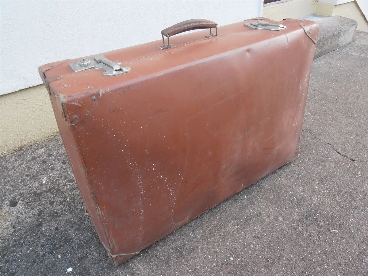 Vintage Suitecase - Image 1