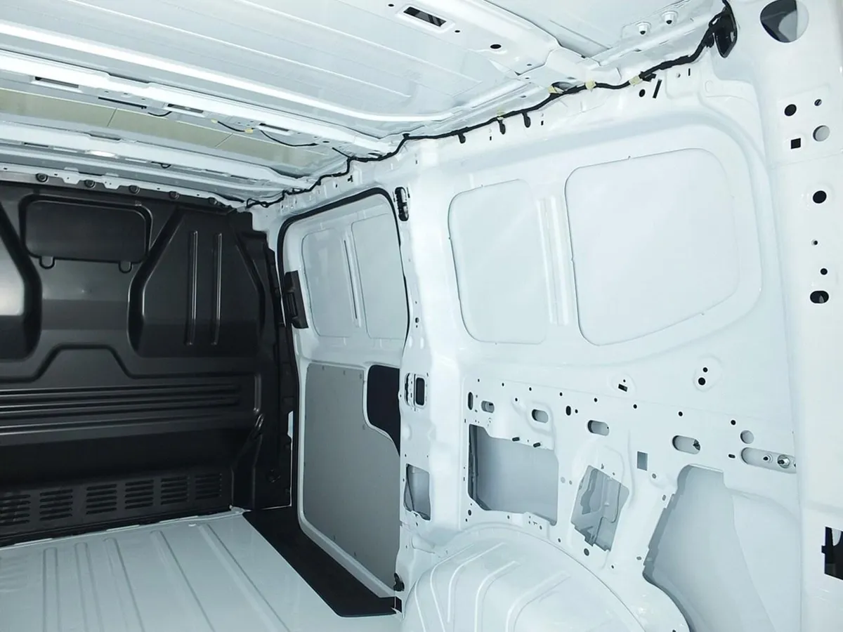 2024 White Ford Transit Custom Manual Panel Van - Image 3
