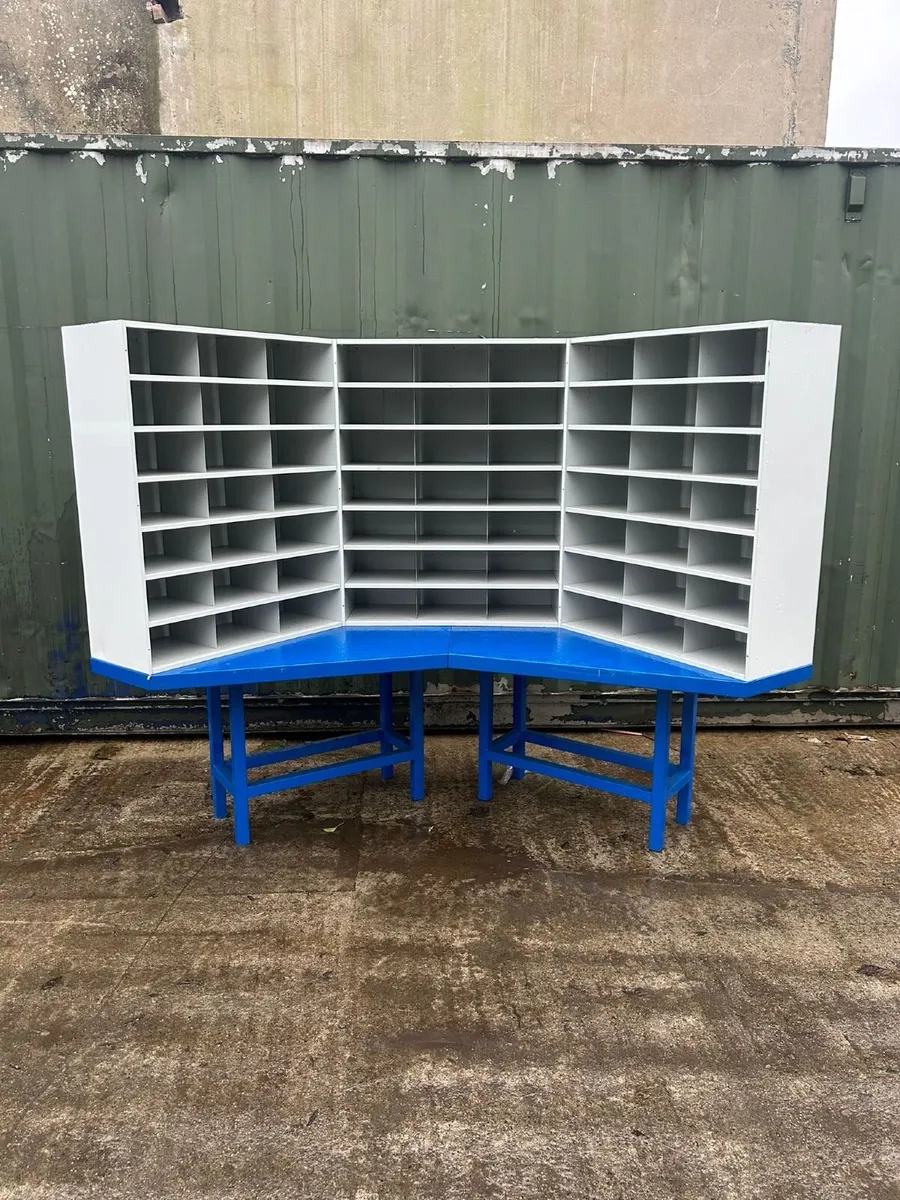 Heavy duty work bench - Image 1