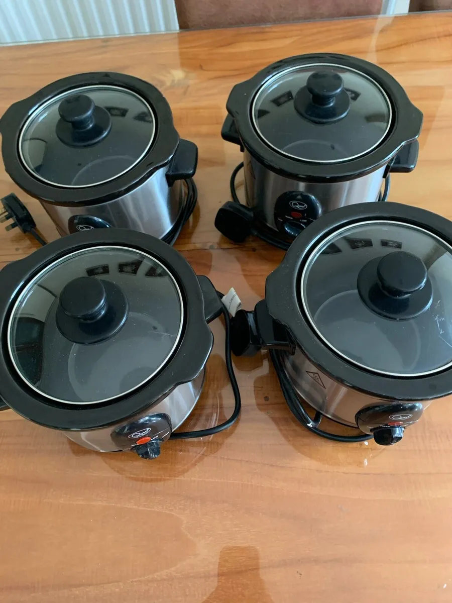4 Crock Pots - Image 3
