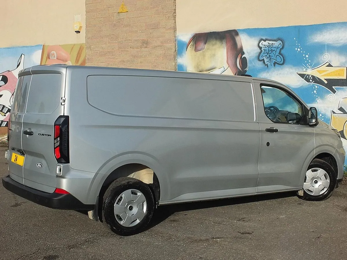 2024 Silver Ford Transit Custom Manual Panel Van - Image 4