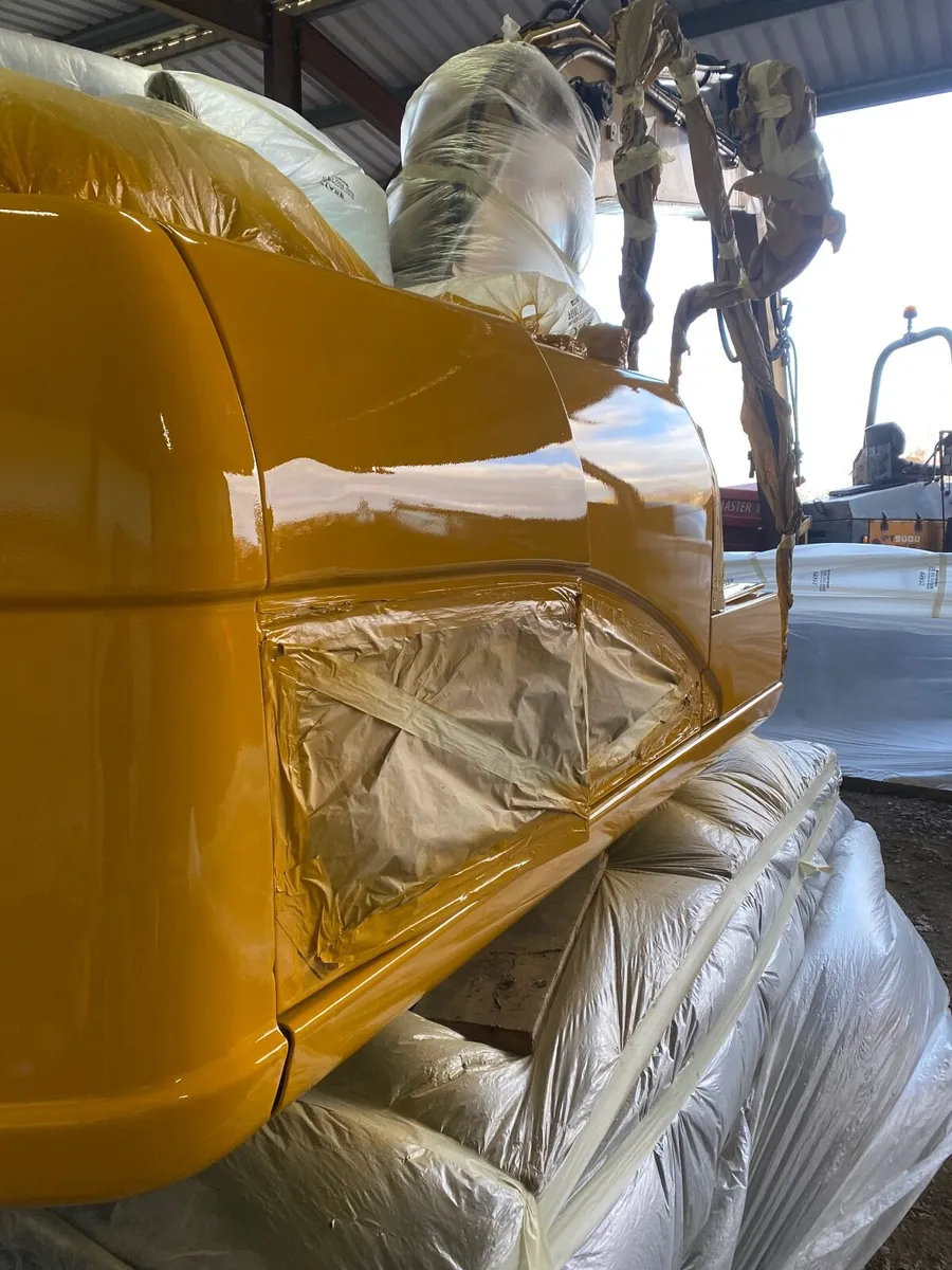 Hitachi-Digger-TractorOn- Site respray industrial - Image 2