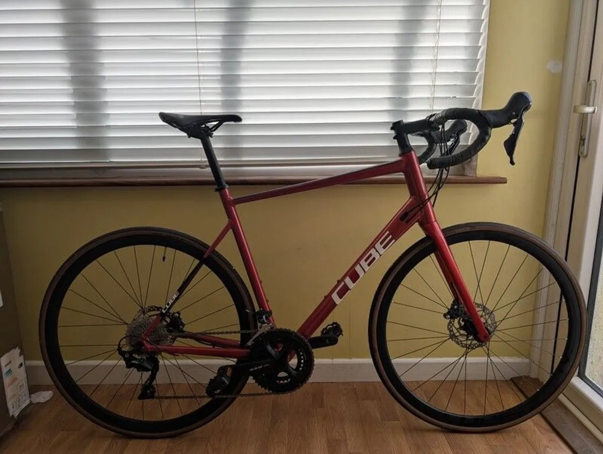 Cube Attain SL Road Bike - Image 1