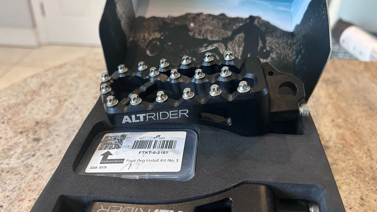Alt Rider adventure II footpegs - Africa twin - Image 1