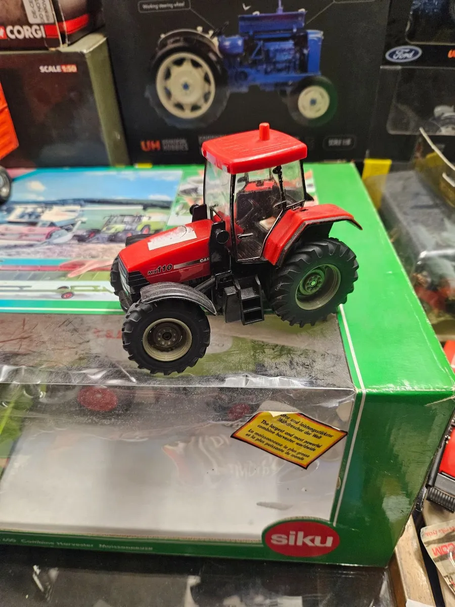 Britain's Siku Case Tractor