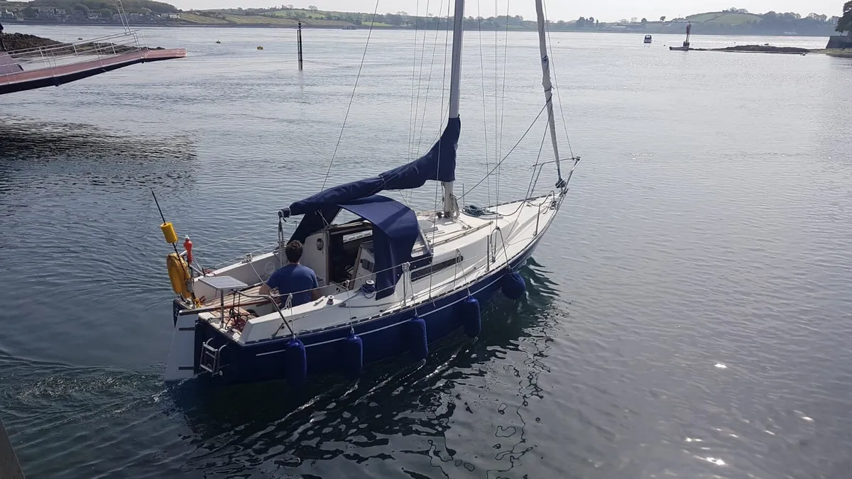 Sadler 25 sailing yacht boat in beautiful order - Image 4