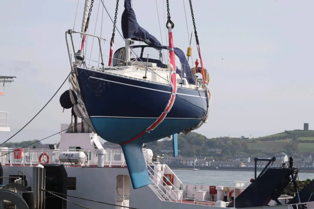 Sadler 25 sailing yacht boat in beautiful order - Image 2