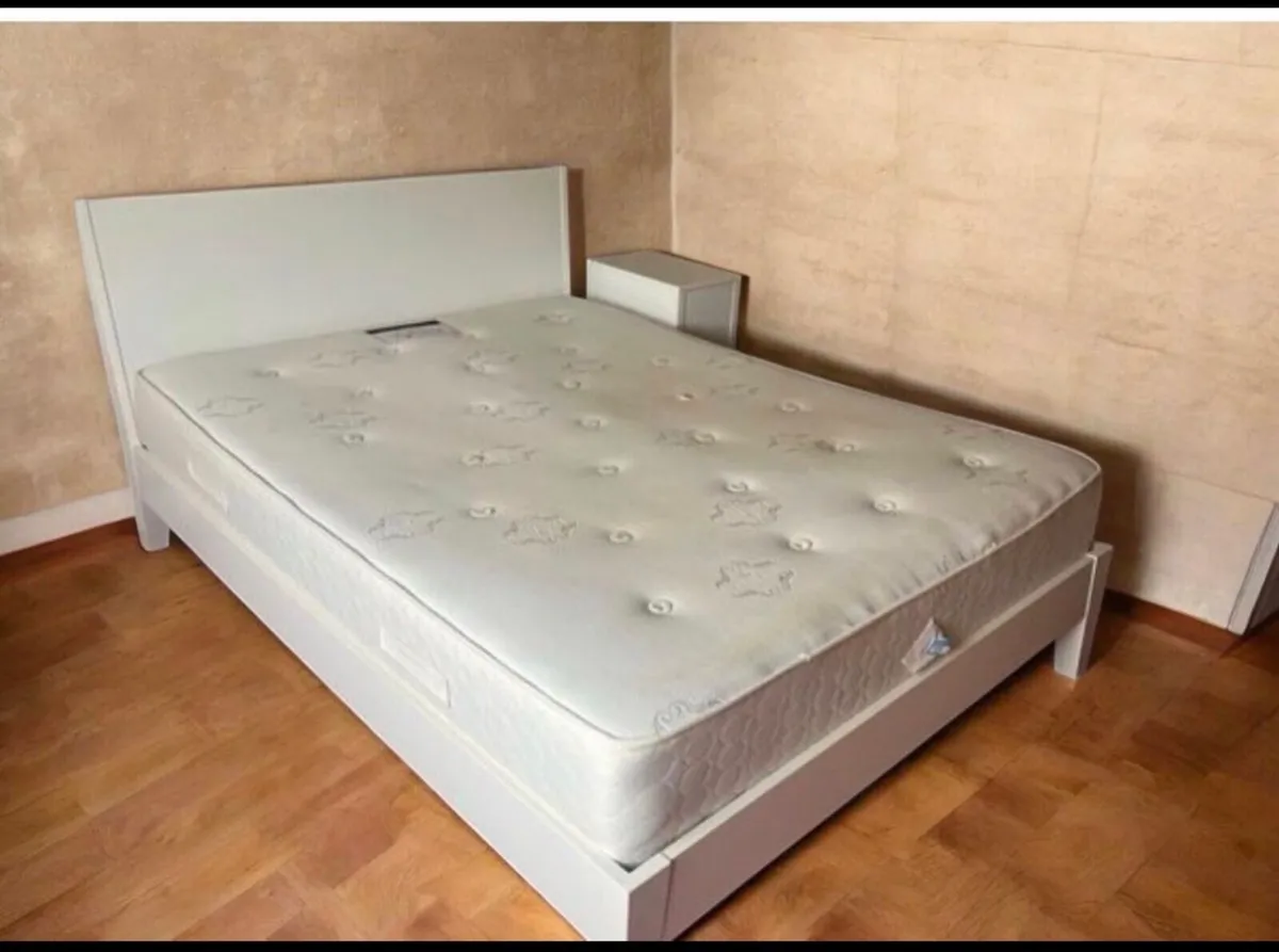 King sizebed - Image 1