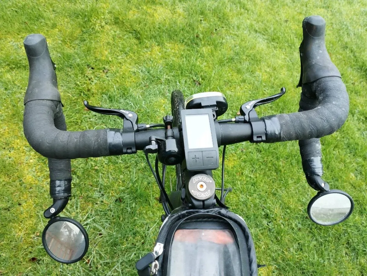 Electric pedal assist road bike - Image 3