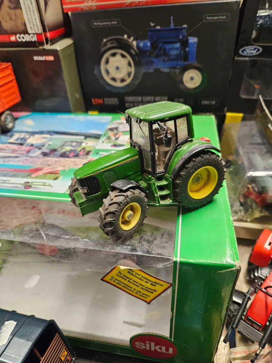 Britain's Siku John Deere Tractor