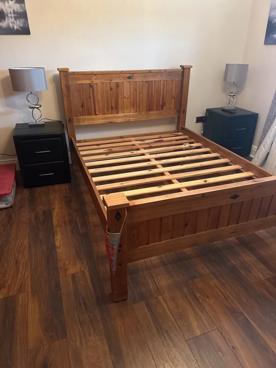 Double wooden bed frame - Image 2