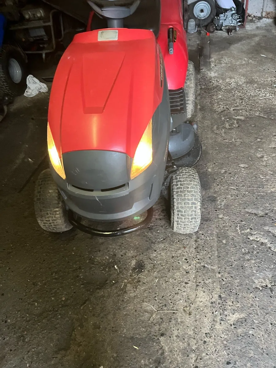 Castle garden mower - Image 1