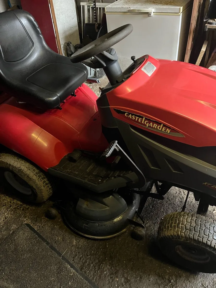 Castle garden mower - Image 2